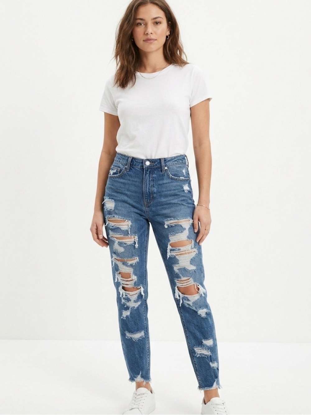 American Eagle Distressed Mom Jeans Laidback 2000s Y2K Size 0 Relaxed Fit Tumblr